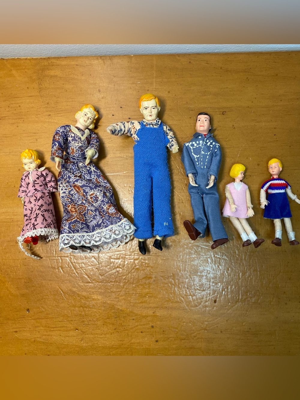 Dollhouse Extended Family Of 6 Dolls 1:12 Scale Vintage Antique Thread Posable